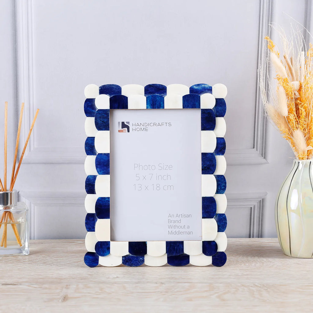 Scalloped Pattern Collection Picture Frame